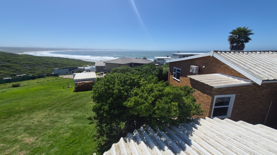 3 Bedroom Property for Sale in Vleesbaai Western Cape